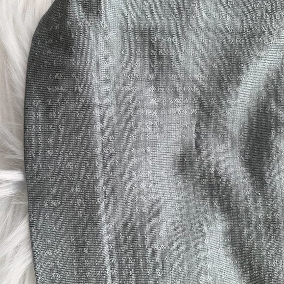 Lululemon - Gray Swiftly Tech long sleeve running tee shirt, 4 - Picture 6 of 7